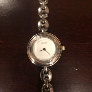 Gorgeous authentic Gucci watch